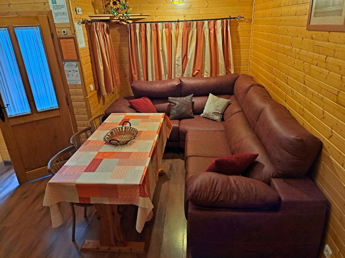 Cabanas De Madera El Rinconcillo Arroyo Frio Buitenkant foto