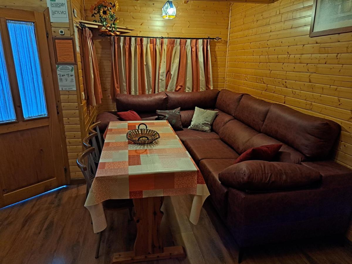 Cabanas De Madera El Rinconcillo Arroyo Frio Buitenkant foto